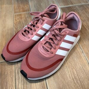 Adidas Women's Ash Pink Sneakers